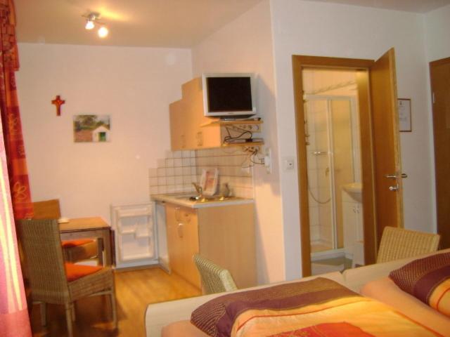 Weingut Zur Schlafmuetze Hotel Herrnbaumgarten Quarto foto